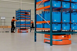 AMR robot se prilagođava strategijama komisioniranja robe izvan skladišnog prostora
